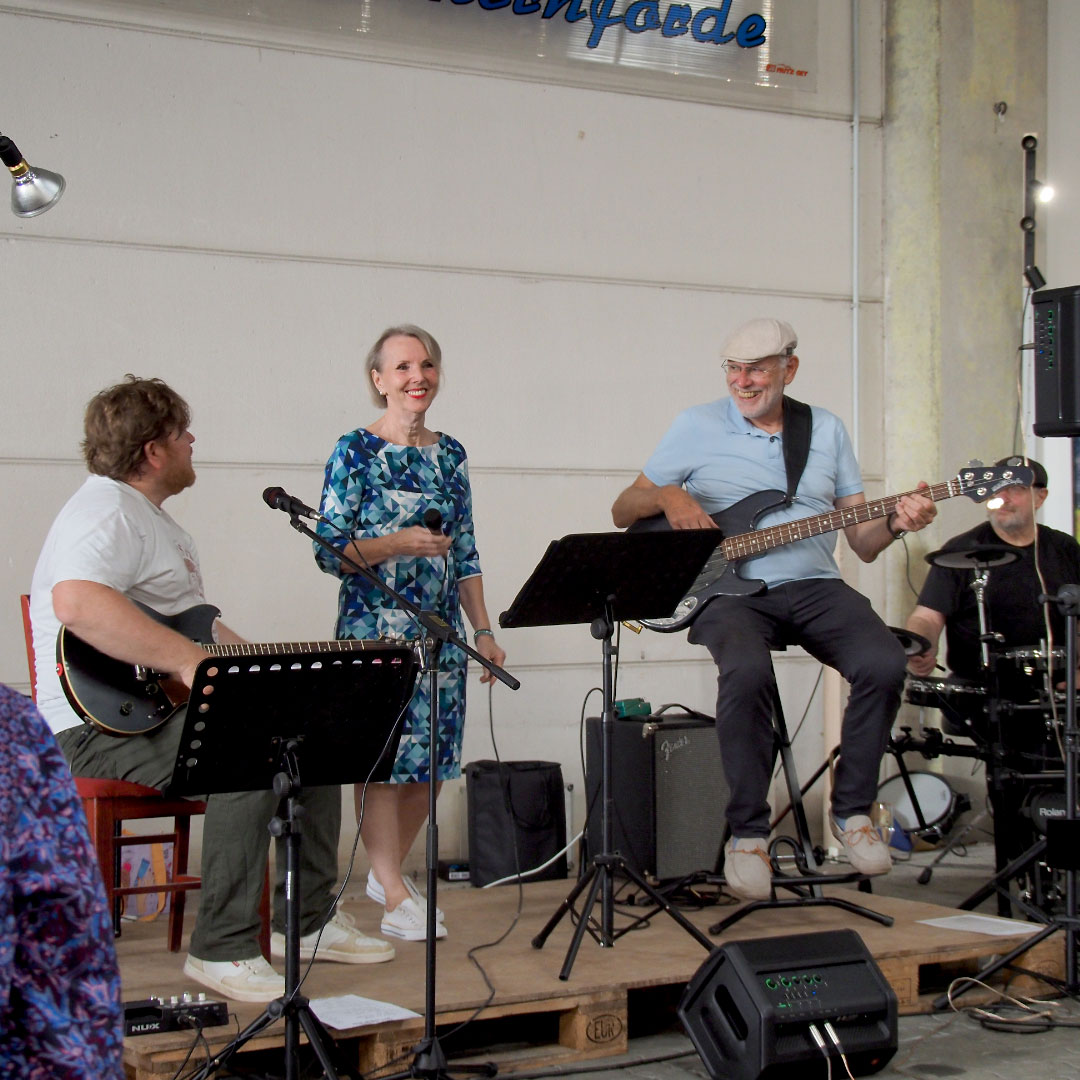 final4music bei der Ausstellung Kunst in der Halle 2024, Eckernförde