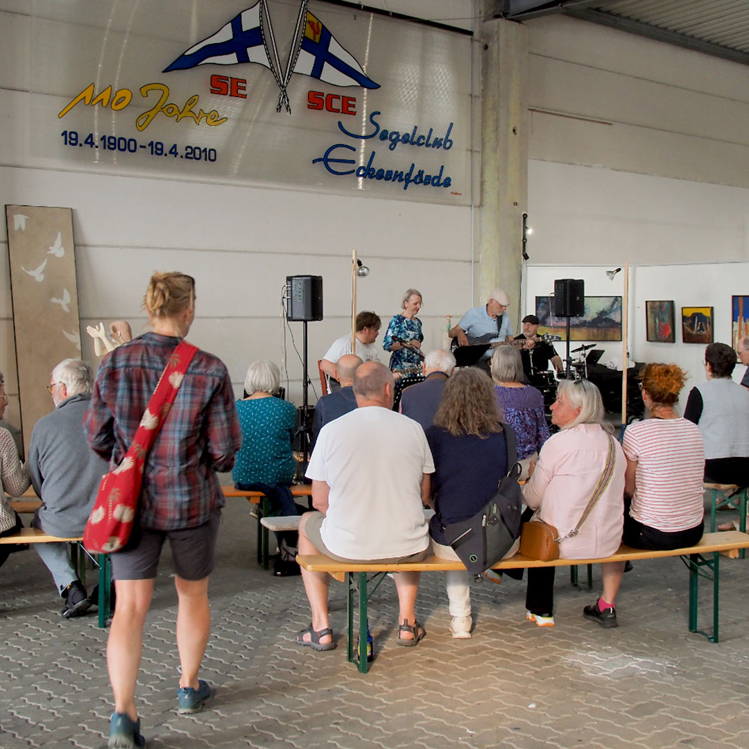 final4music bei der Ausstellung Kunst in der Halle 2024, Eckernförde